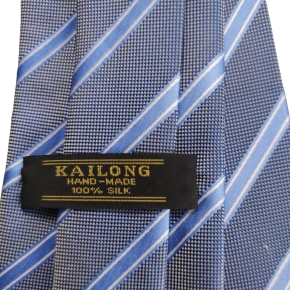 ✨ Kailong Two-Tone Blue Stripe 100% Silk Handmade Tie - Picture 5 of 6